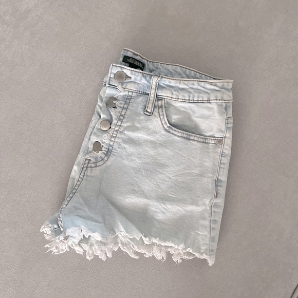 Cutoff shorts - Picture 5 of 5